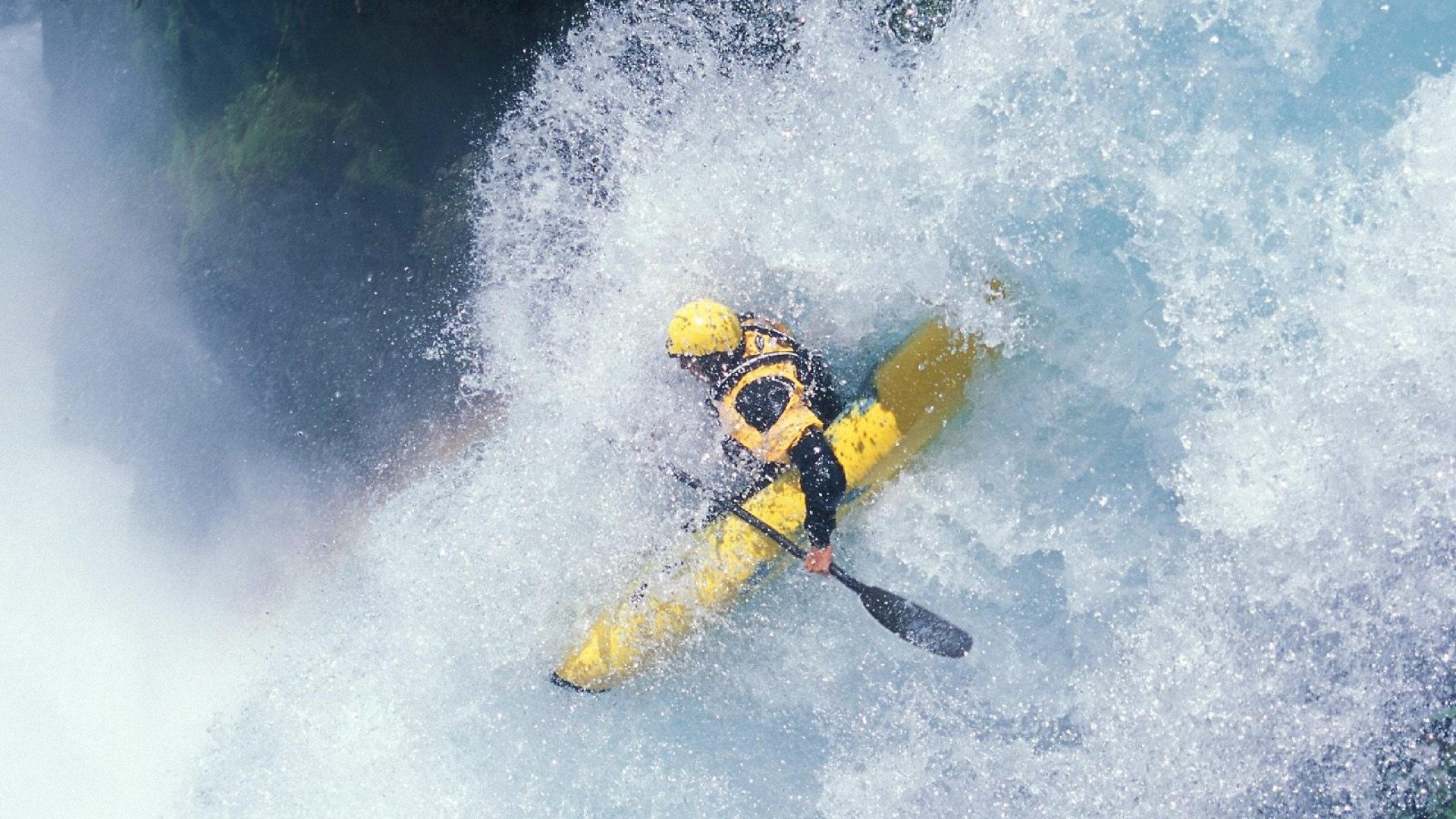 法甲联赛激战正酣，巴黎圣日耳曼领跑积分榜